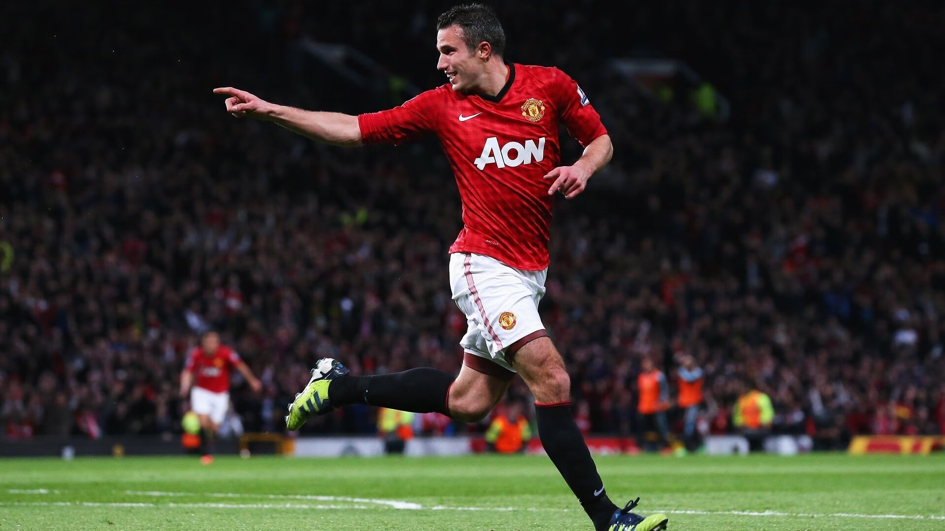 世界杯技术分析:如何应对高空球威胁?