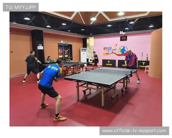 乒乓球赛事义工故事频出，温暖现场成为赛场注脚